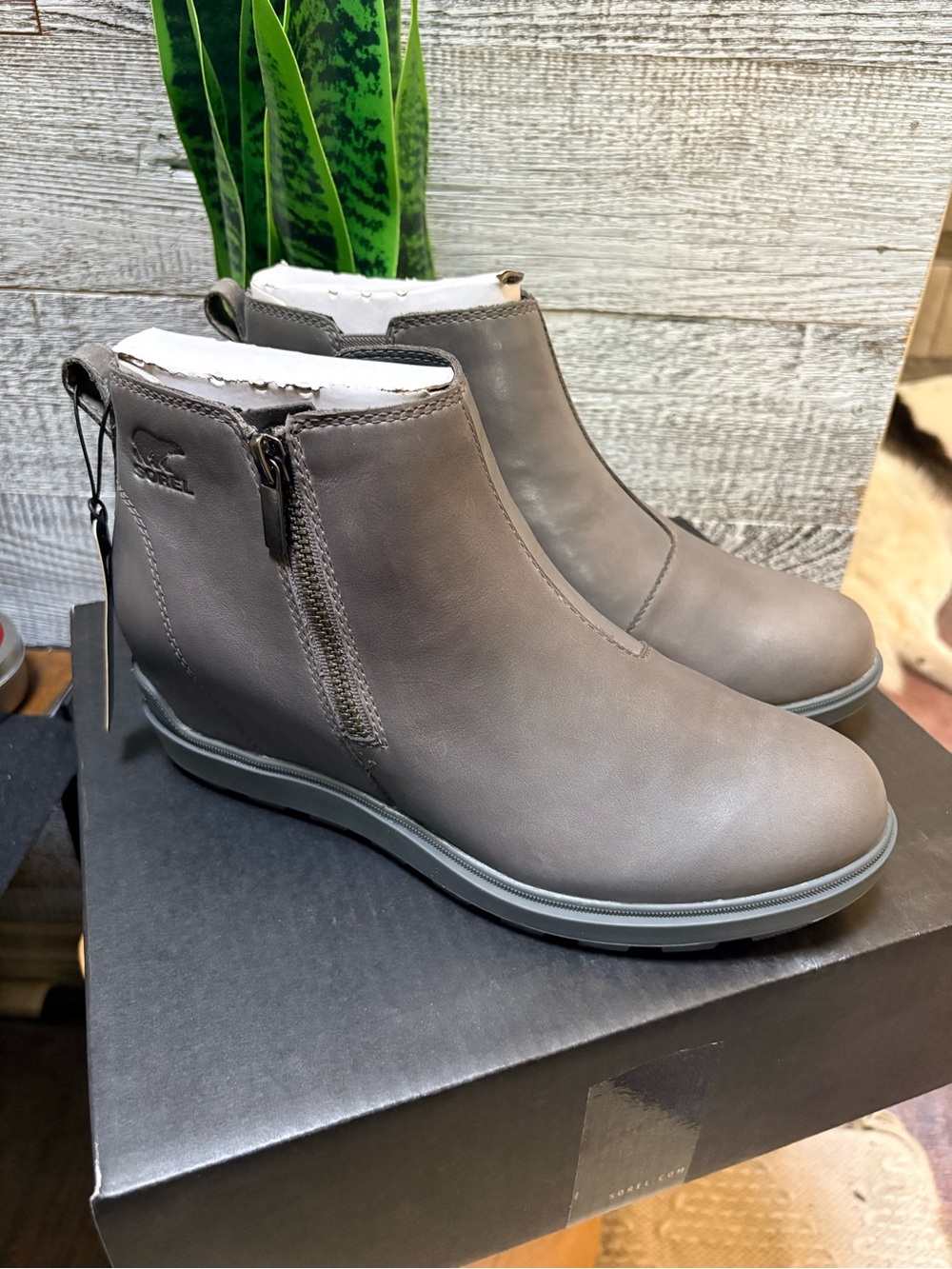 Sorel | Evie II Low Wedge Zip Chelsea Booties - Women's 10.5, Taupe/Gray